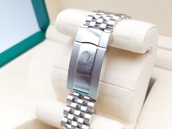 Rolex Datejust Ref. 126300 Year 2024 (NEW) – Image 10