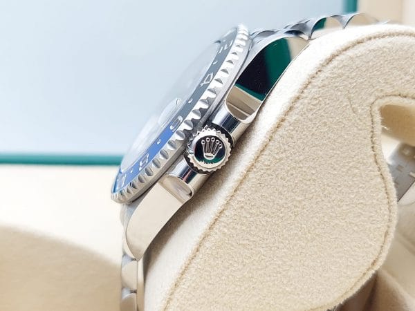 Rolex GMT-Master II 'Batgirl' 126710BLNR Year 2024 NEW (Full Set) - Afbeelding 8