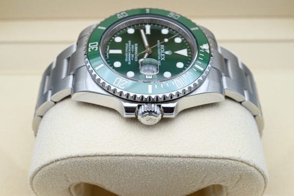 Rolex Submariner Ref. 116610LV Year 2015 (Box & Papers) – Image 5
