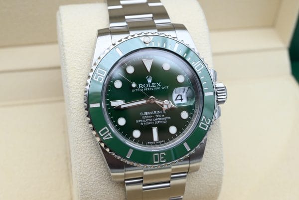 Rolex Submariner Ref. 116610LV Year 2015 (Box & Papers) – Image 6