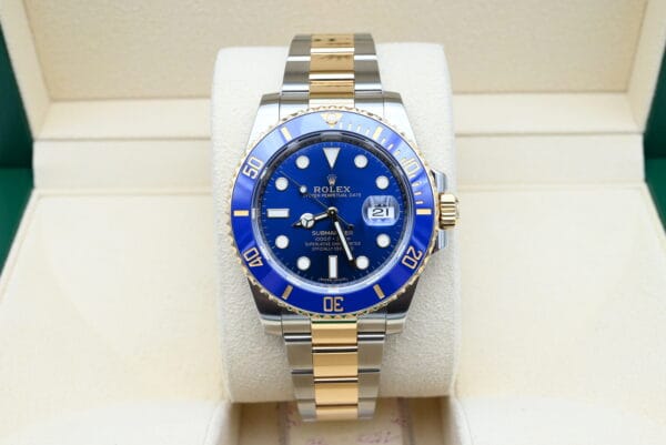 Rolex Submariner Ref. 116613LB Year 2017 (Box & Papers) - Image 3