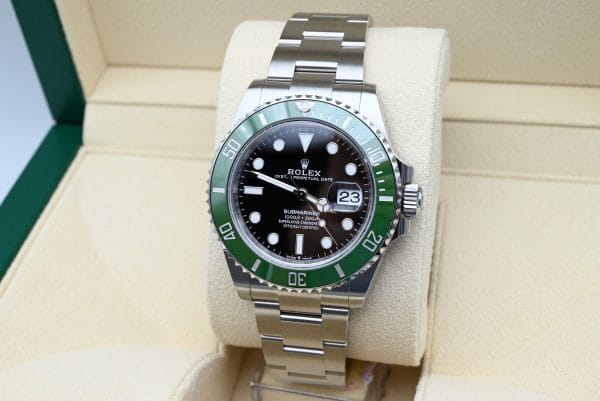Rolex Submariner Ref. 126610LV Year 2024 NEW (Full Set) - Afbeelding 6