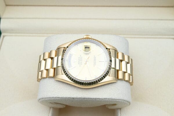 Rolex Day-Date Ref. 18238 Year 1992 (Box & Papers) – Bild 3