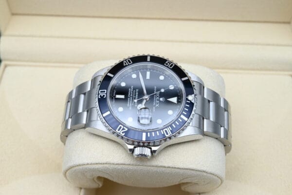 Rolex Submariner Ref. 16610 Year 2008 (Box & Papers) - Image 4