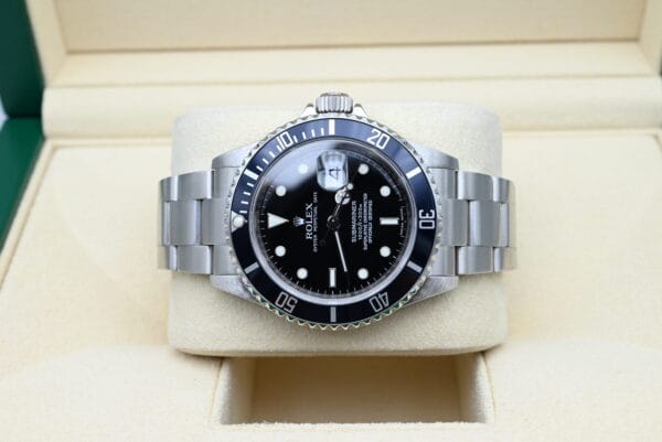 Rolex Submariner Ref. 16610 Year 2008 (Box & Papers) - Image 5