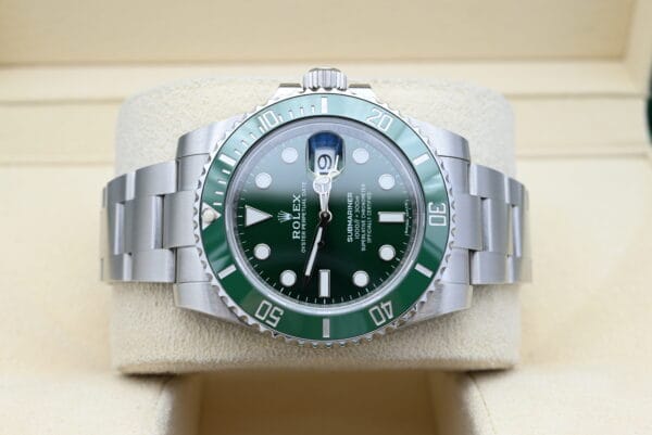 Rolex Submariner Ref. 116610LV Year 2018 (Full Set) - immagine 5