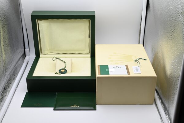 Rolex Submariner Ref. 116610LV Year 2018 (Full Set) - immagine 2