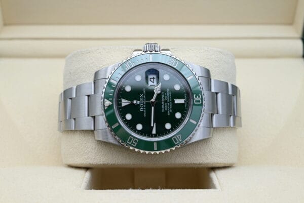 Rolex Submariner Ref. 116610LV Year 2013 (Full Set) - immagine 5